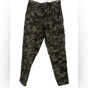 Old Navy Camouflage Cargo Pants